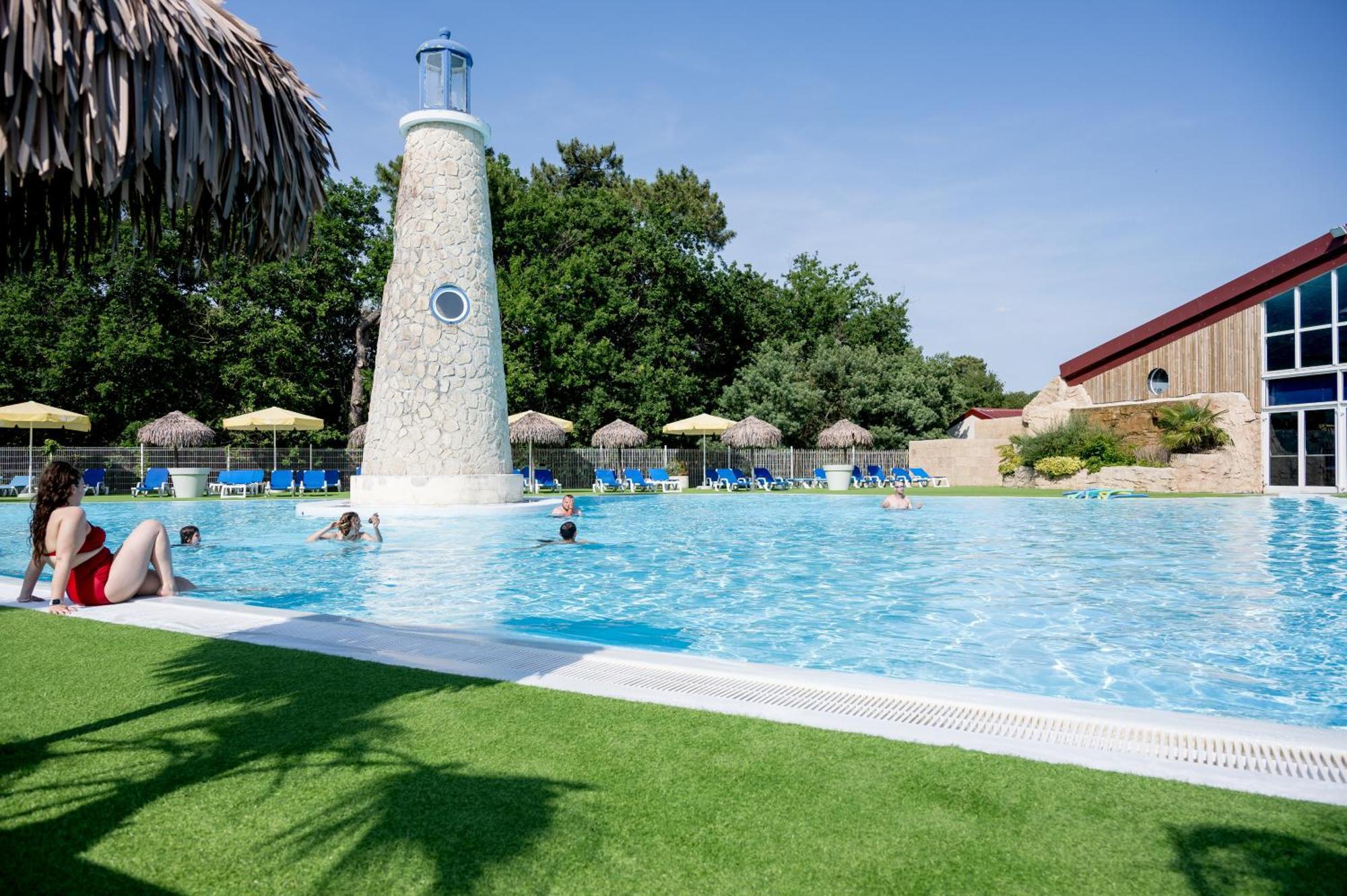 Camping Domaine Les Carrelets De Soulac - Maeva Selection Экстерьер фото